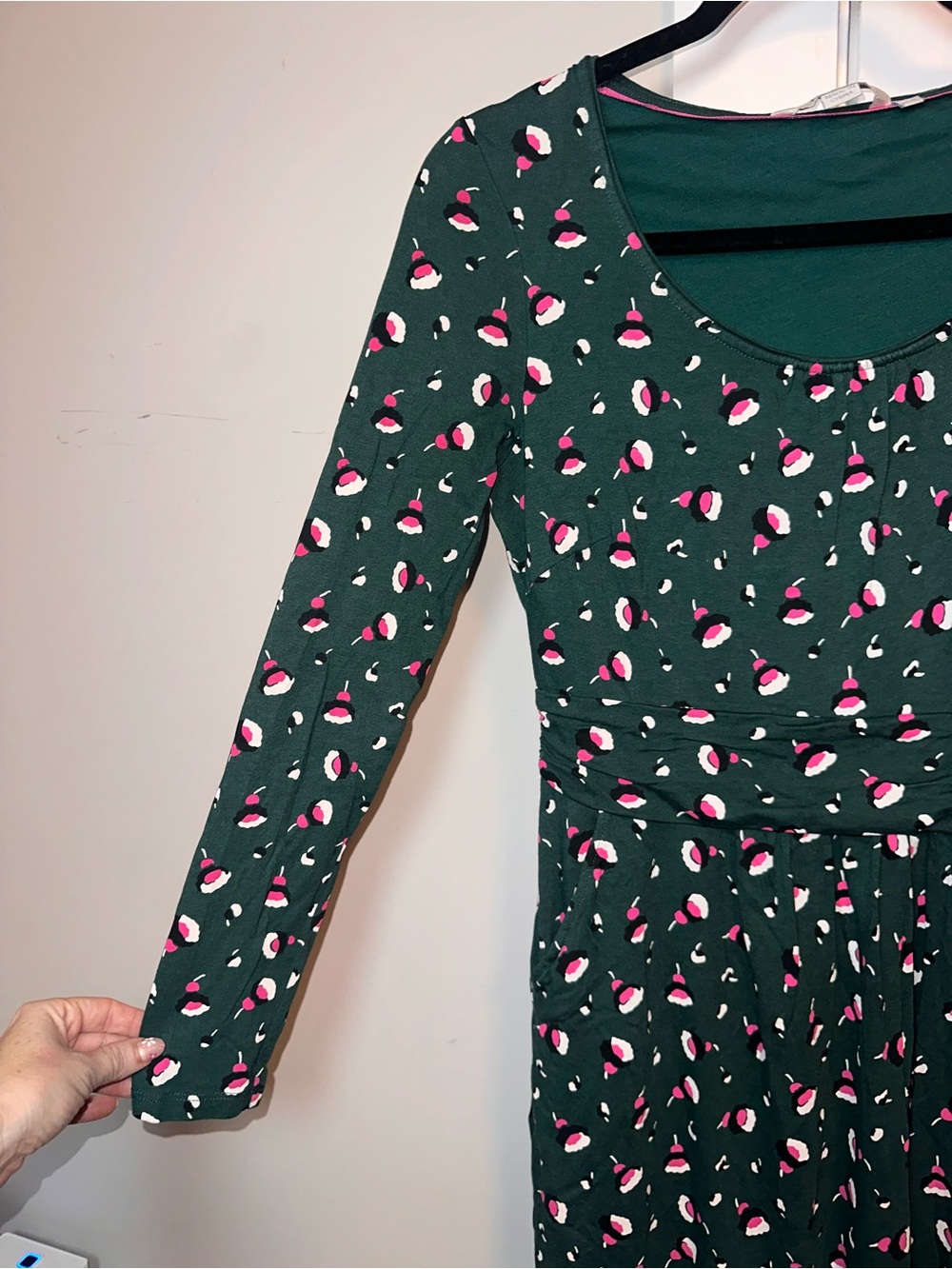 Boden Size 6L Green Long-Sleeve Printed Midi Dress with Pink Accents - Picture 3 of 13